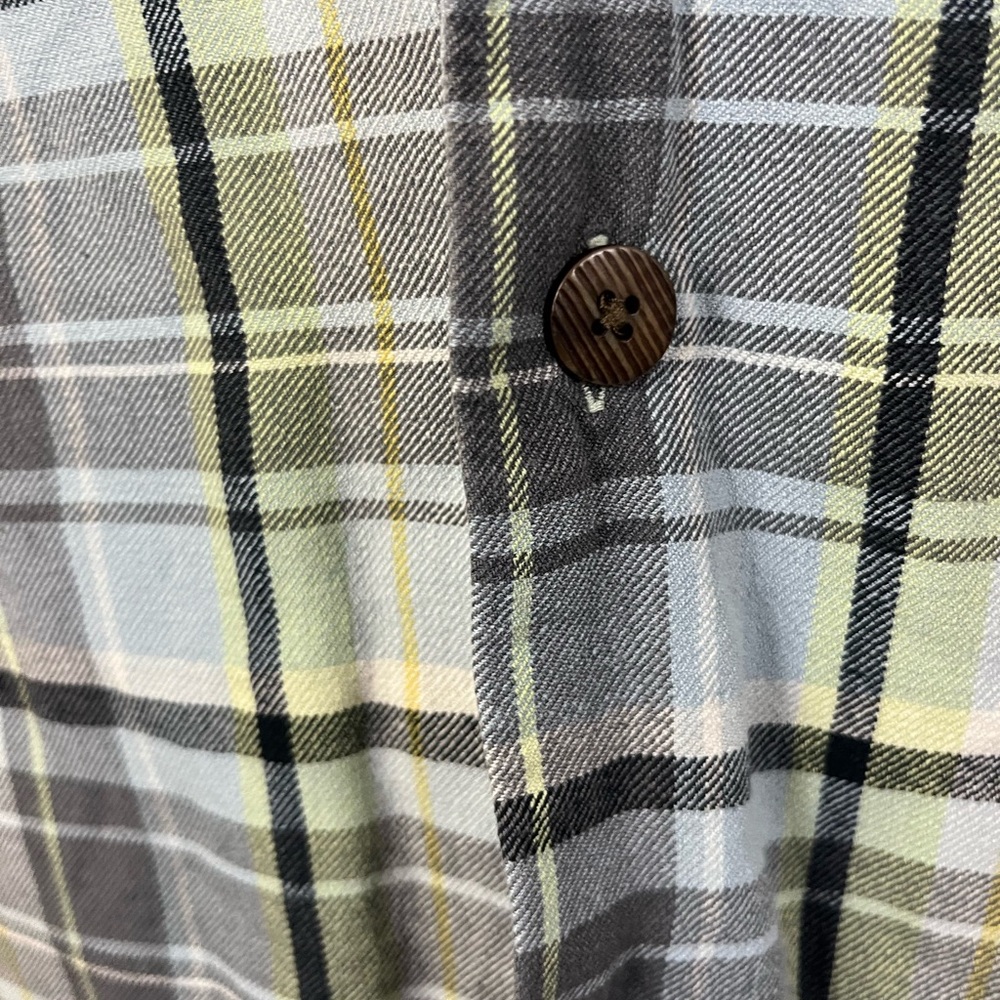 Tommy Bahama Men’s 100% Silk Plaid Short Sleeve Button‎ Down Shirt- Size XL - Picture 6 of 7